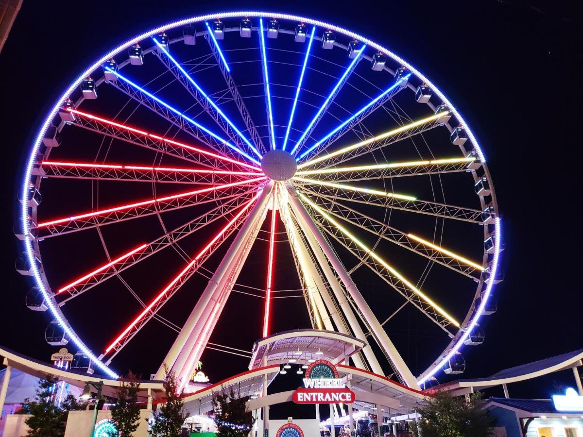 Rock Of Ages, Hot Tub, Game Room, Wifi, 1089 Free Tickets Each Paid Day, Dollywood And More Pigeon Forge Exterior foto
