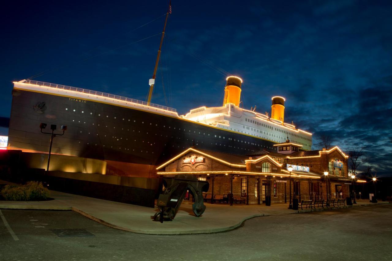 Rock Of Ages, Hot Tub, Game Room, Wifi, 1089 Free Tickets Each Paid Day, Dollywood And More Pigeon Forge Exterior foto